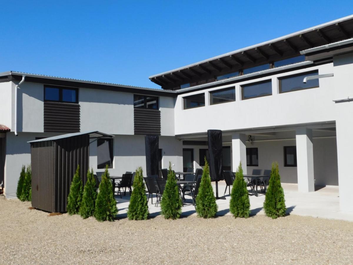 Mountain Vista Suites Zărneşti 외부 사진